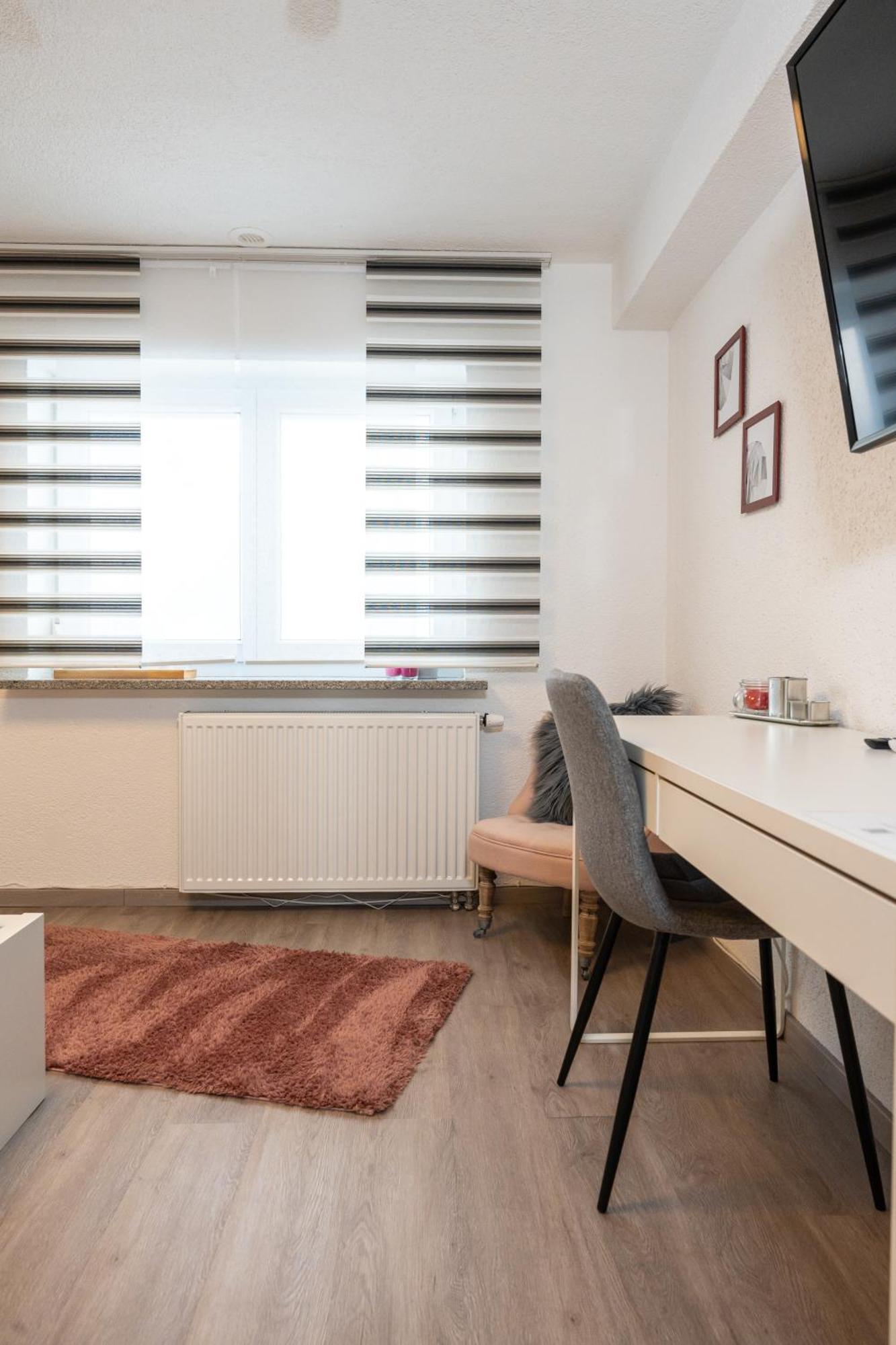 #3 Bequemes Zimmer Mit Pool Und Garten Memmingen Exterior photo